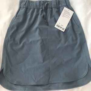 Lululemon On the Fly skirt